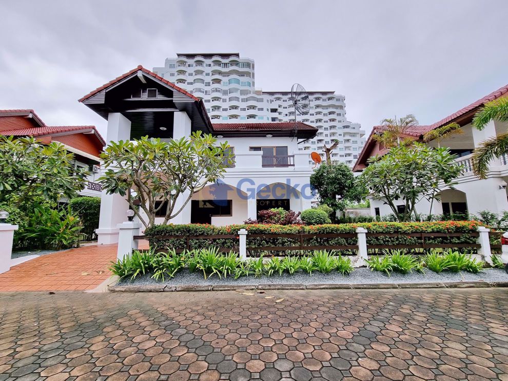 3 ห้องนอน บ้าน in Hin Wong  นาจอมเทียน H009546 (Cover Photo)