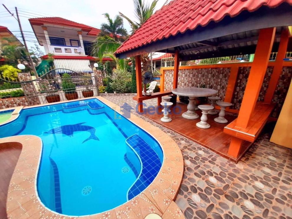 2 Bedrooms House in Eakmongkol 3  East Pattaya H009549 (Photo 2)
