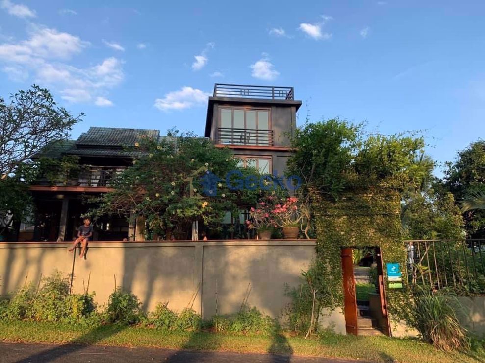 5 Bedrooms House in Phoenix Golf Course  Huay Yai H009553 (Photo 1)