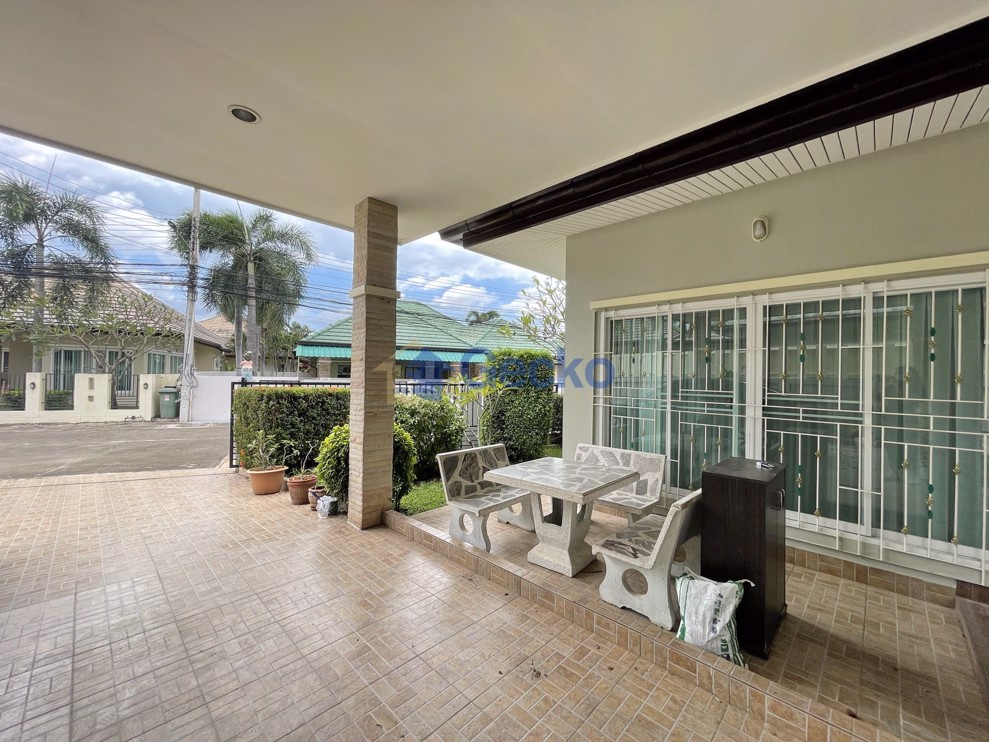 3 Bedrooms House in SP Village 5  East Pattaya H009554 (Photo 1)