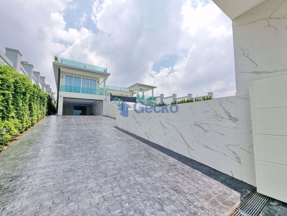 10 Bedrooms House in Siam Royal View  East Pattaya H009559 (Photo 1)