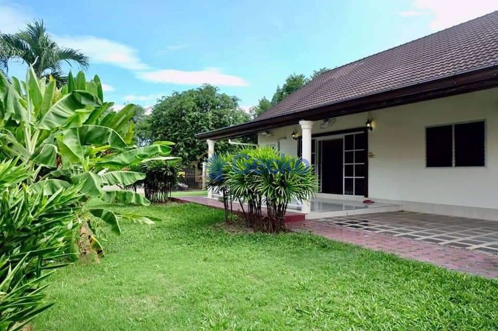 3 ห้องนอน บ้าน in Pattaya Land & House  พัทยาตะวันออก H009579 (Photo 1)