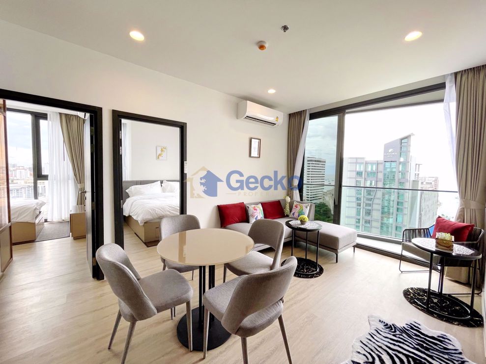 2 Bedrooms Condo in EDGE Central Pattaya Central Pattaya C009583 (Photo 2)