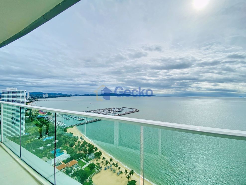 2 Bedrooms Condo in Movenpick White Sand Beach Pattaya Na Jomtien C009596 (Photo 3)