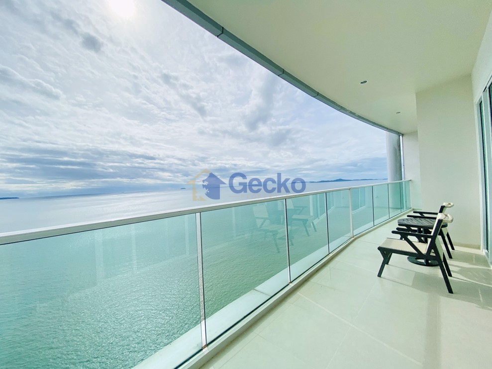 2 ห้องนอน คอนโดมิเนี่ยม in Movenpick White Sand Beach Pattaya นาจอมเทียน C009598 (Photo 1)