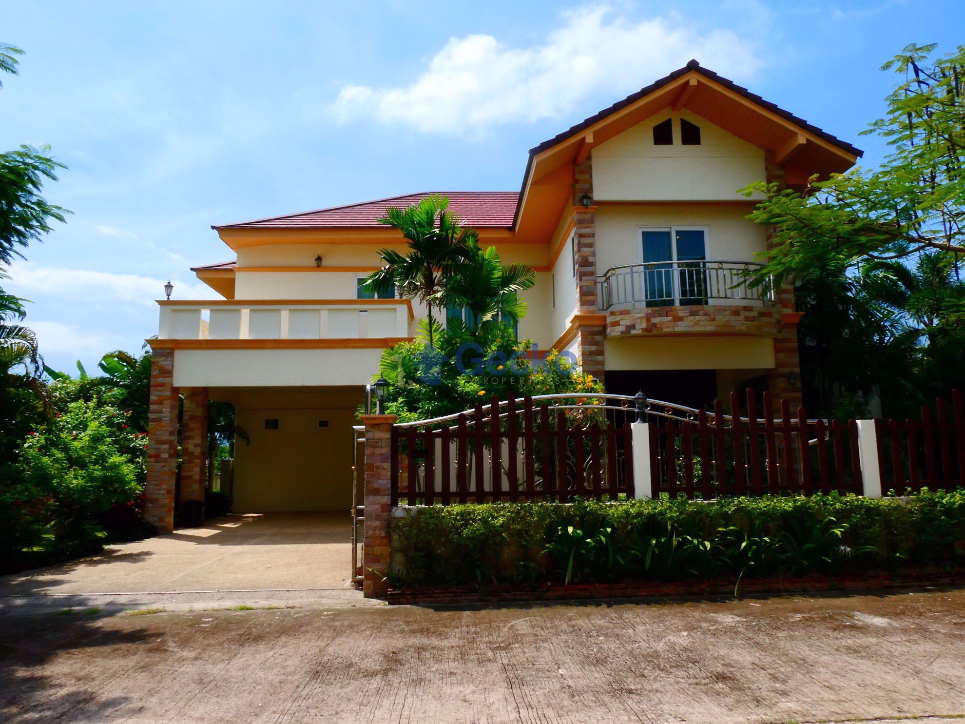 6 ห้องนอน บ้าน  ห้วยใหญ่ H009603