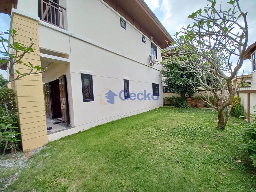 3 Bedrooms House in Baan Sirin  East Pattaya H009612 (Photo 2)