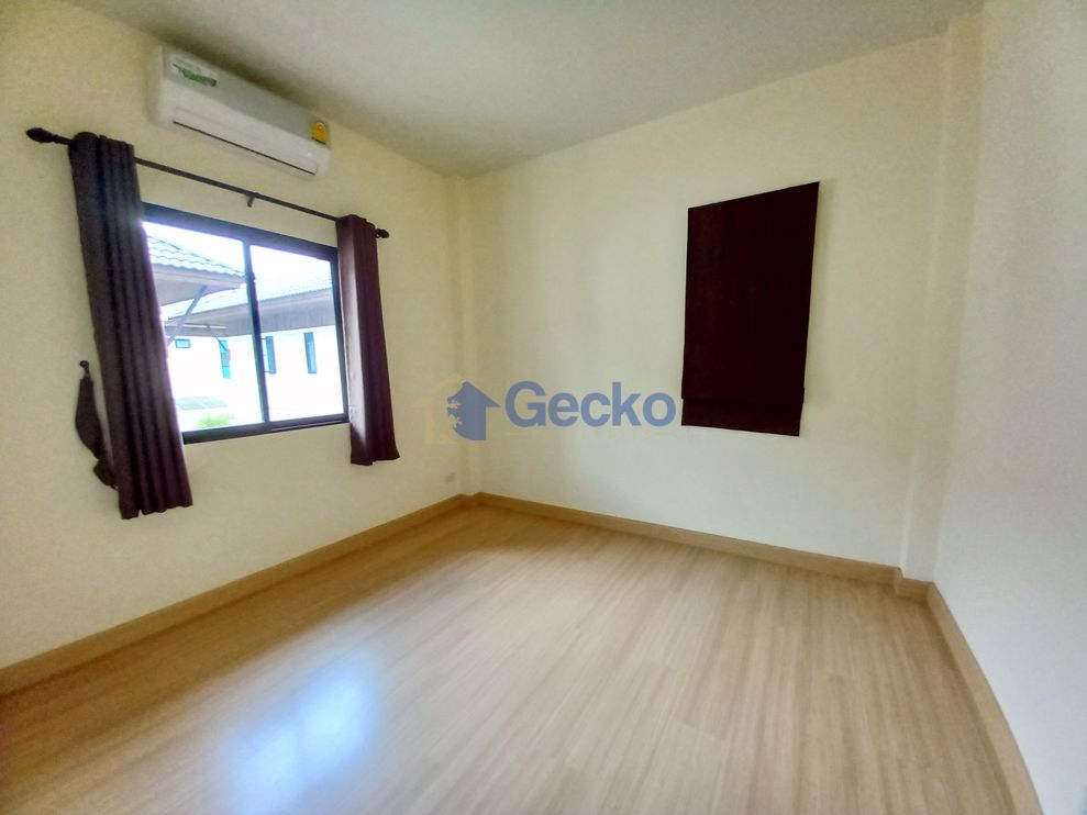 3 Bedrooms House in Baan Sirin  East Pattaya H009612 (Photo 4)