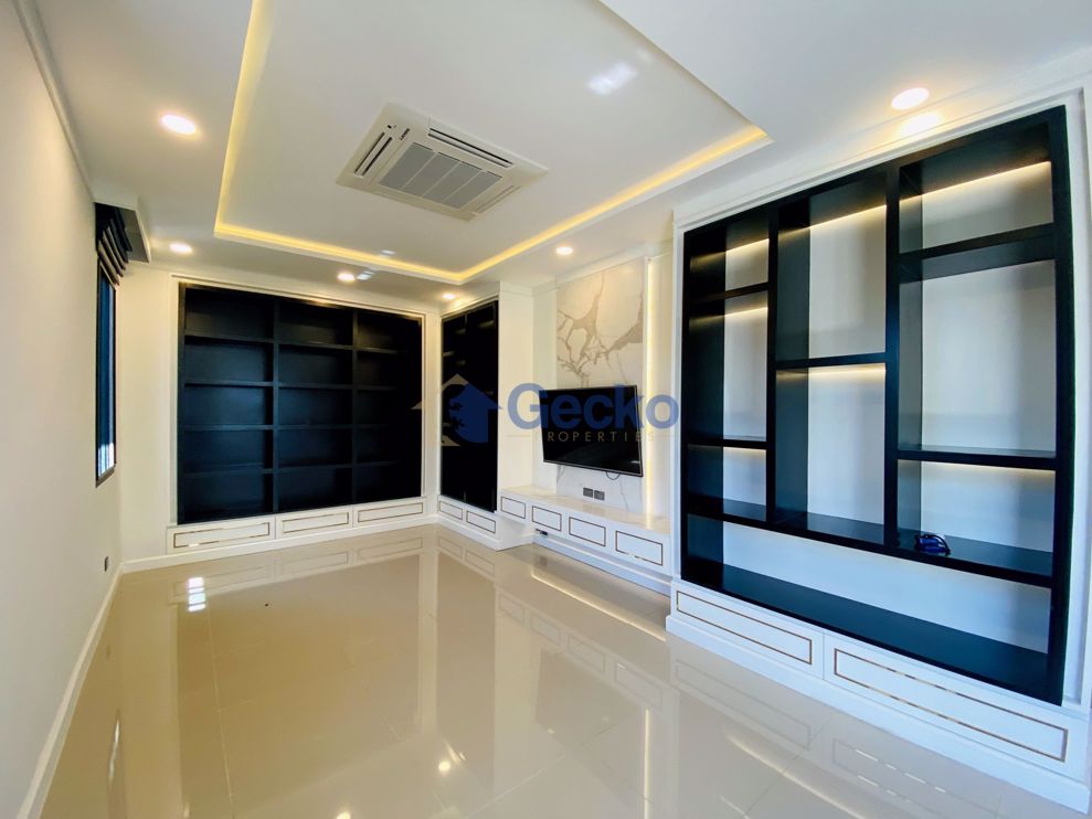3 ห้องนอน บ้าน in ภัททา วิลล์  พัทยาตะวันออก H009616 (Photo 3)