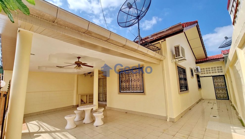 2 ห้องนอน บ้าน in Eakmongkol 4  พัทยาตะวันออก H009622 (Photo 1)