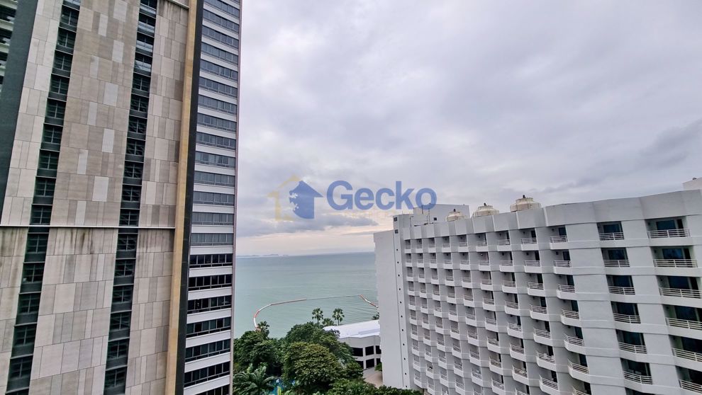 1 Bedroom Condo in Northpoint Wongamat C005734 (Photo 3)