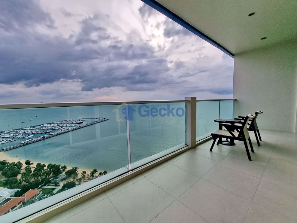 2 ห้องนอน คอนโดมิเนี่ยม in Movenpick White Sand Beach Pattaya นาจอมเทียน C009652 (Photo 1)