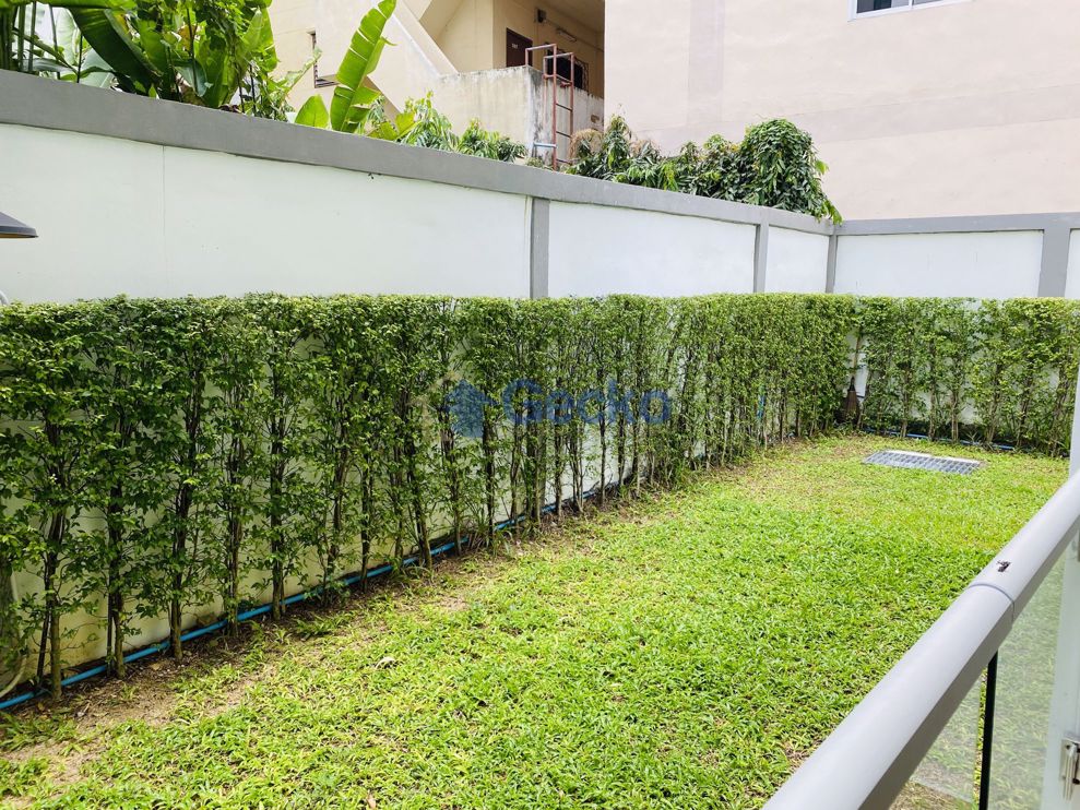 1 Bedroom Condo in Grand Avenue Central Pattaya C009657 (Photo 1)