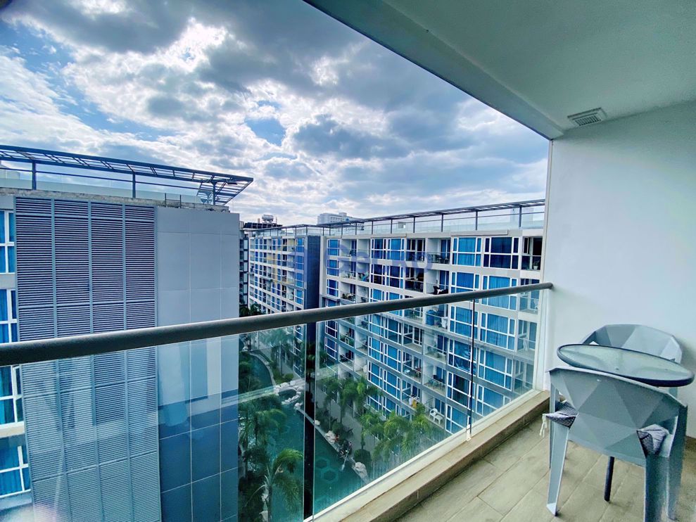 1 Bedroom Condo in Centara Avenue Residence and Suites Central Pattaya C009665 (Photo 1)