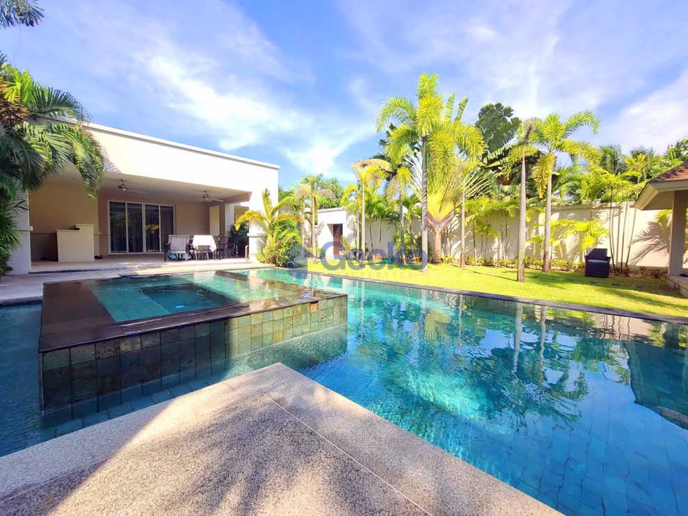 3 Bedrooms House in The Vineyard Phase II  East Pattaya H005254 (Photo 1)