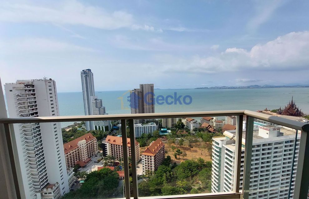 1 Bedroom Condo in The Riviera Wong Amat Beach Wongamat C009693 (Cover Photo)