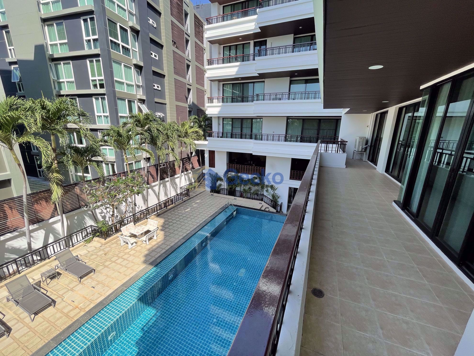 2 Bedrooms Condo in Prime Suites Central Pattaya C009697
