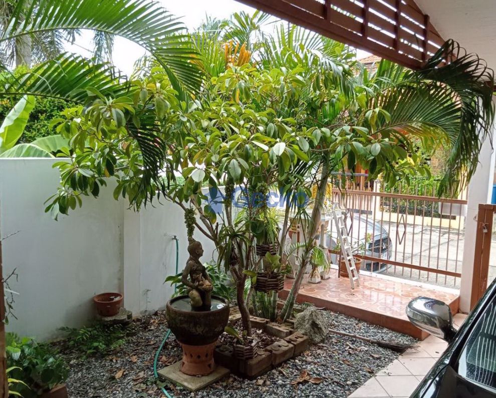 3 Bedrooms House in Pattaya Paradise Village 2  East Pattaya H009705 (Photo 3)