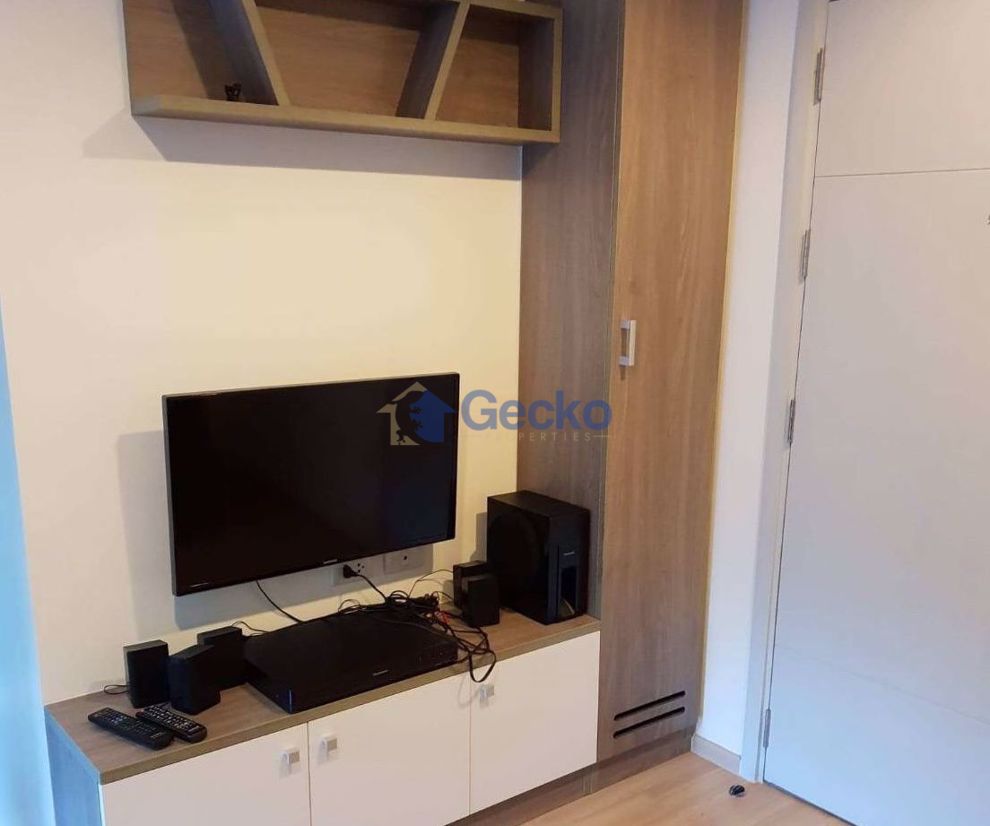 Studio Condo in The Grass South Pattaya C009720 (Photo 1)