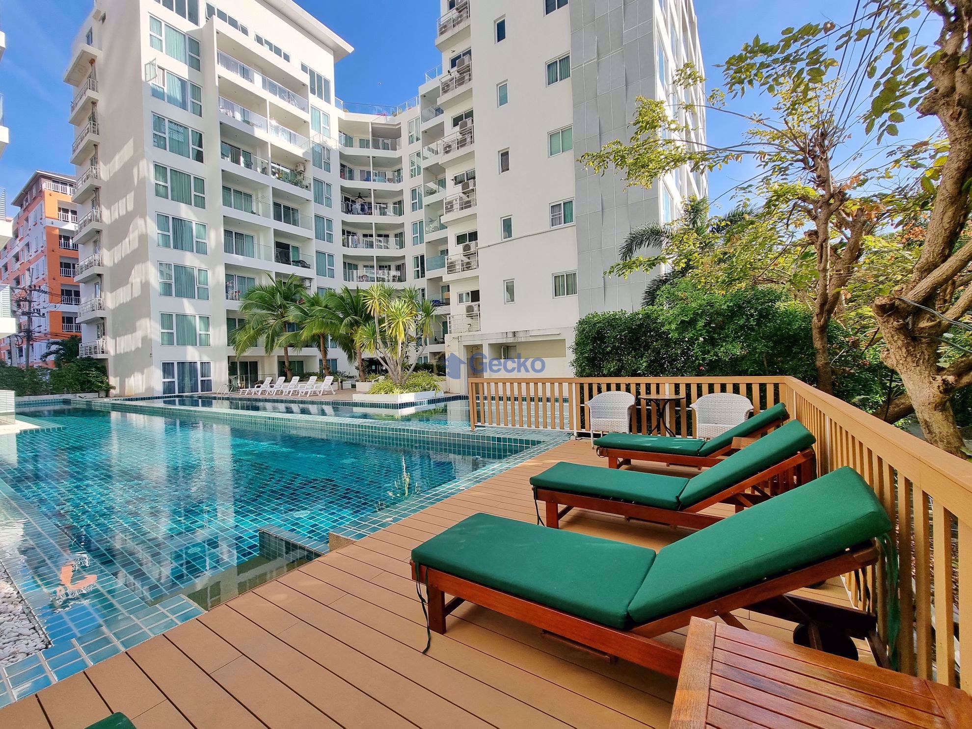 Studio Condo in Sunset Boulevard 1 Pratumnak C009724