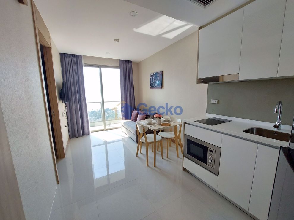 1 Bedroom Condo in The Riviera Jomtien Jomtien C009743 (Photo 1)
