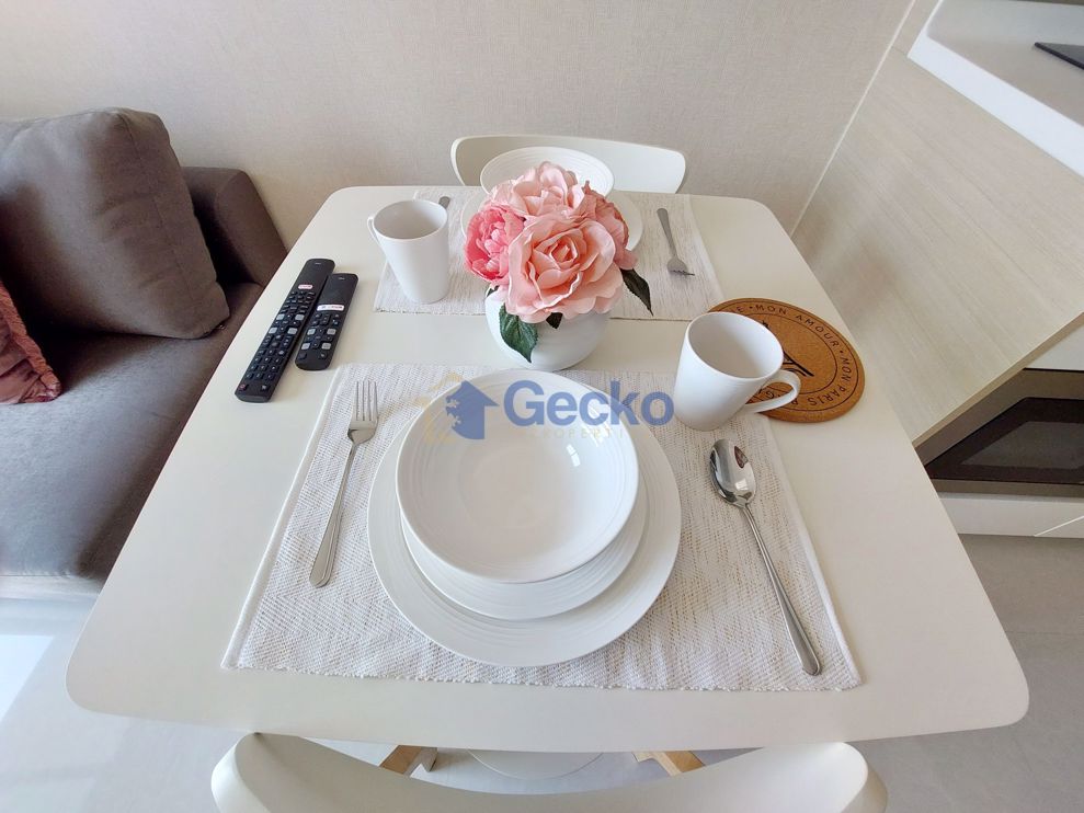 1 Bedroom Condo in The Riviera Jomtien Jomtien C009743 (Photo 3)