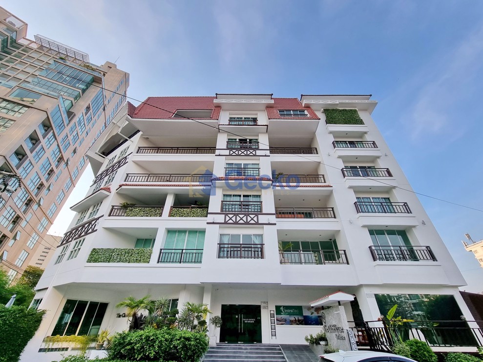 The Club House Residence (Photo 1)