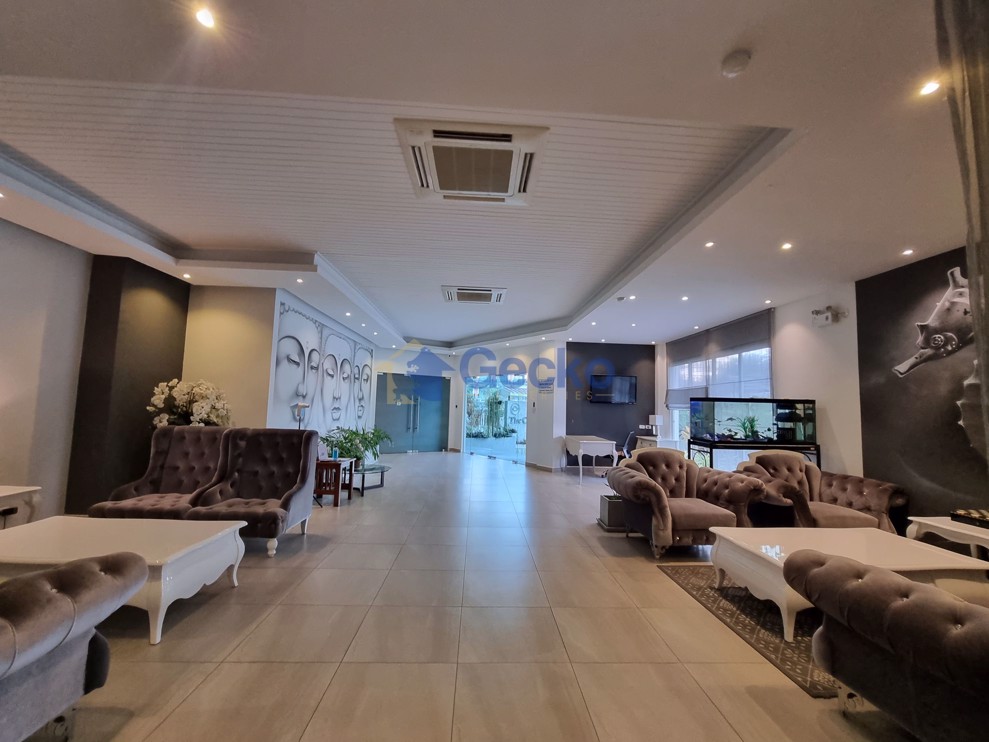 The Club House Residence (Photo 4)