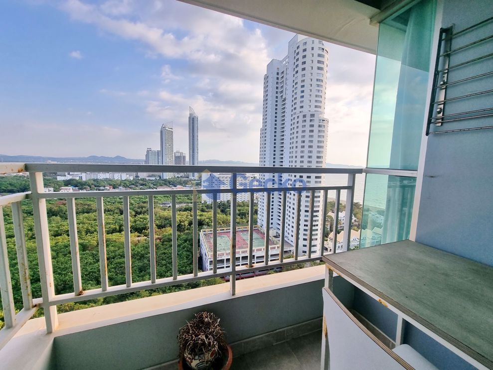 1 Bedroom Condo in Lumpini Park Beach Jomtien C009760 (Photo 1)