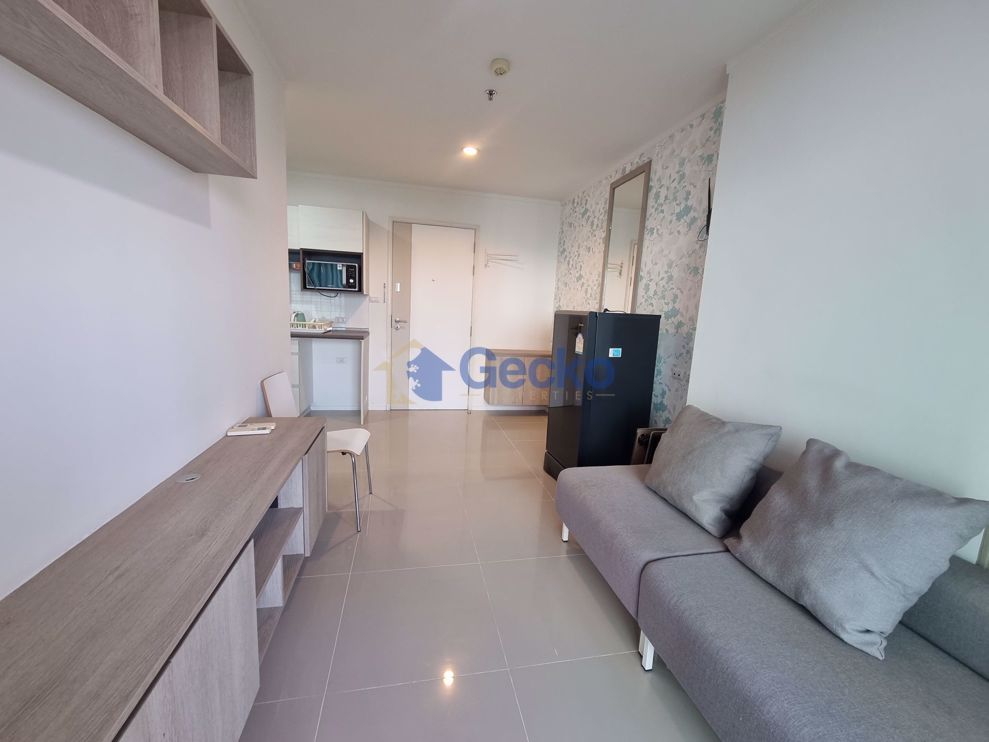 1 Bedroom Condo in Lumpini Park Beach Jomtien C009760 (Photo 4)
