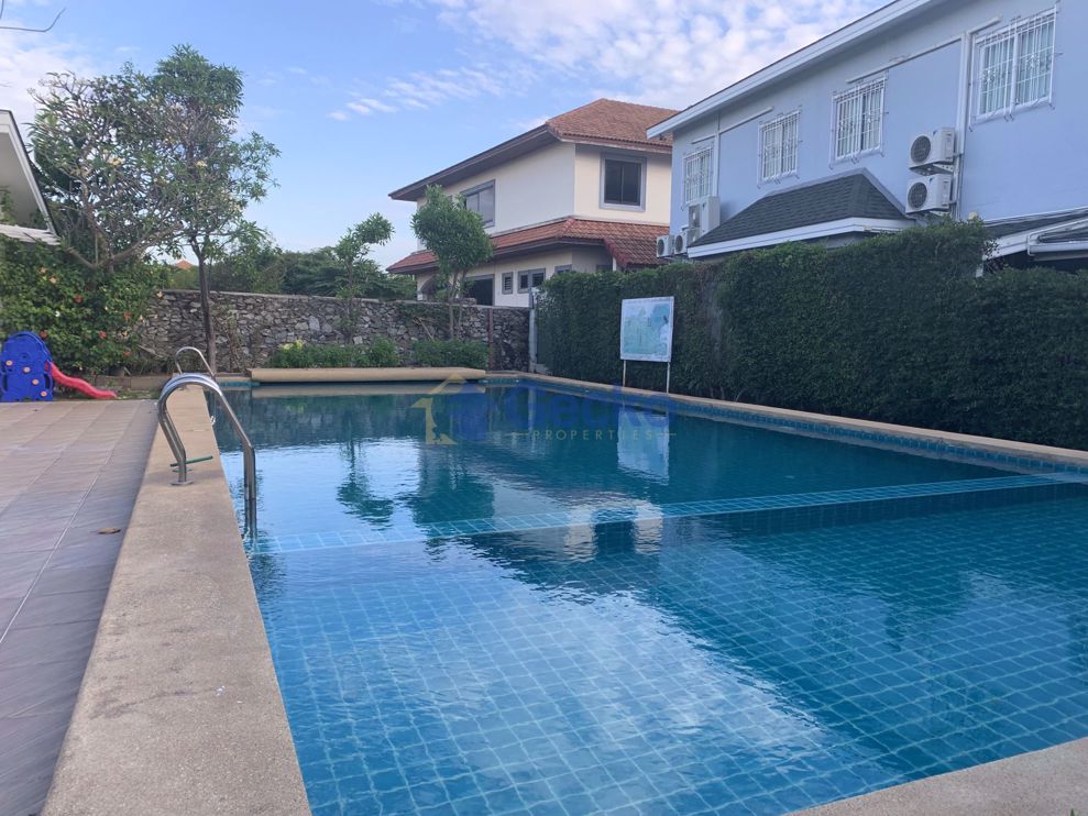 3 Bedrooms House in Winston Village  East Pattaya H009775 (Photo 1)