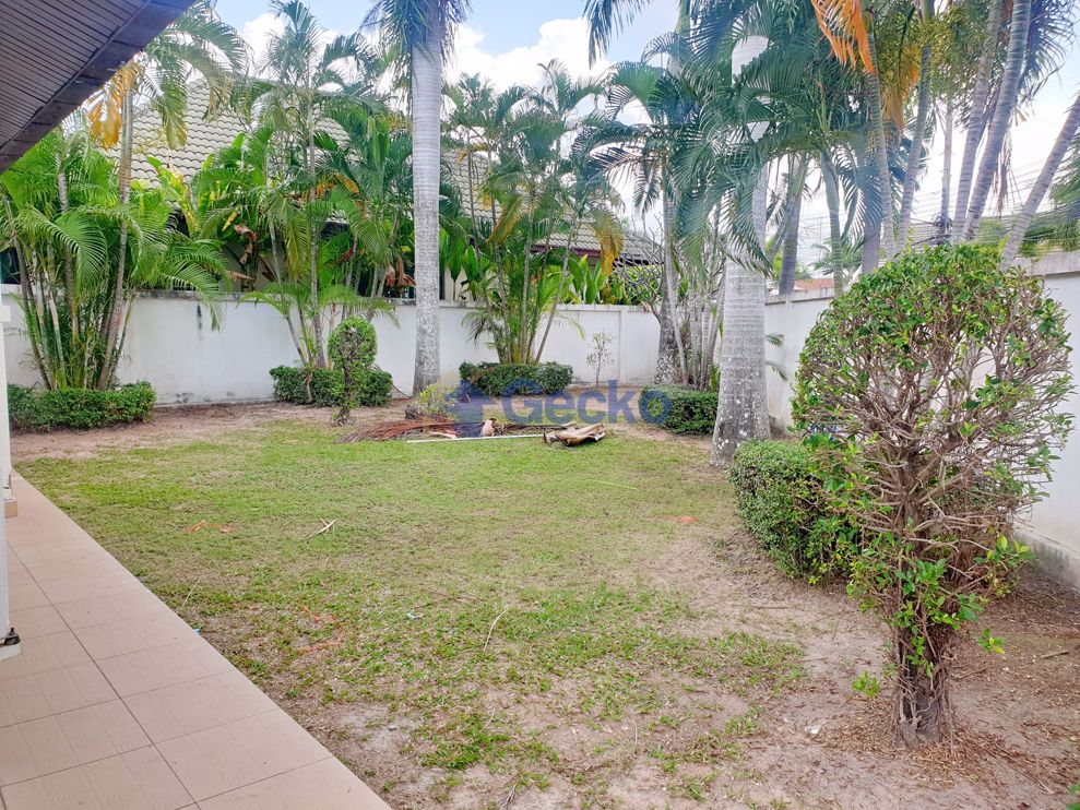 3 Bedrooms House in Green Field Villa 3  East Pattaya H009799 (Photo 2)