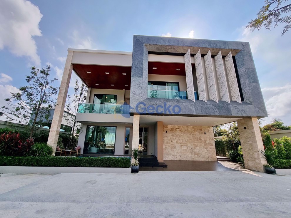 Madcha Nirvana Baanmae Villa 3 (Cover Photo)