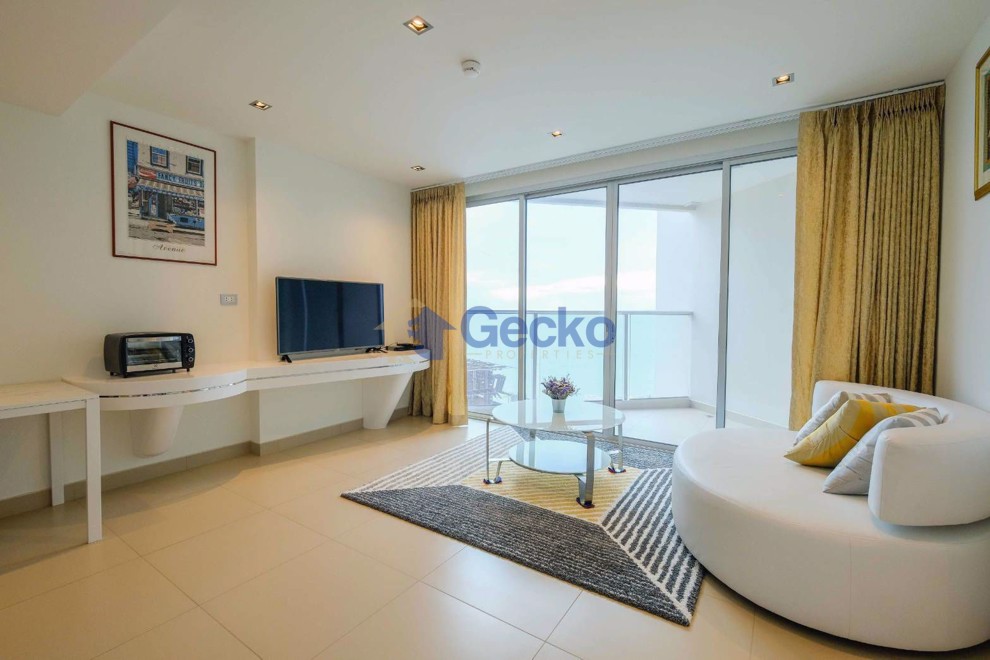 1 Bedroom Condo in  Sands Condominium Pratumnak C009801 (Photo 2)