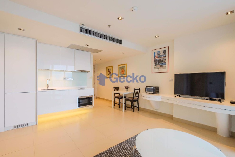 1 Bedroom Condo in  Sands Condominium Pratumnak C009801 (Photo 4)