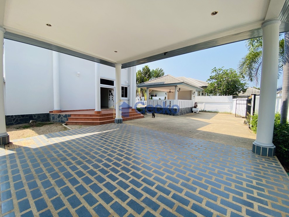5 Bedrooms House in The Avenues  East Pattaya H009811 (Photo 2)