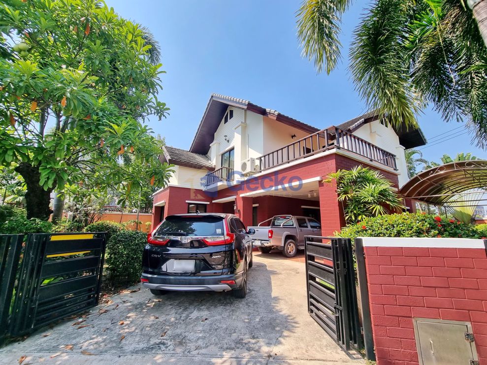 3 Bedrooms House in Baan Mantara  East Pattaya H009813 (Photo 1)