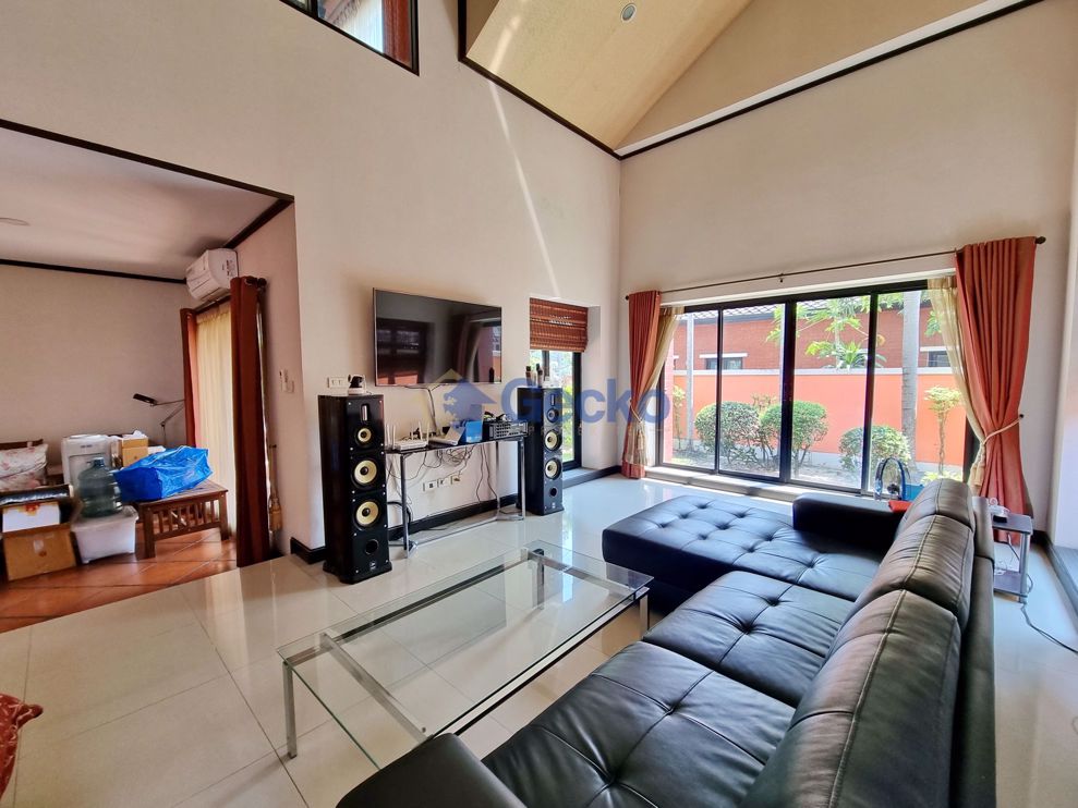 3 Bedrooms House in Baan Mantara  East Pattaya H009813 (Photo 2)