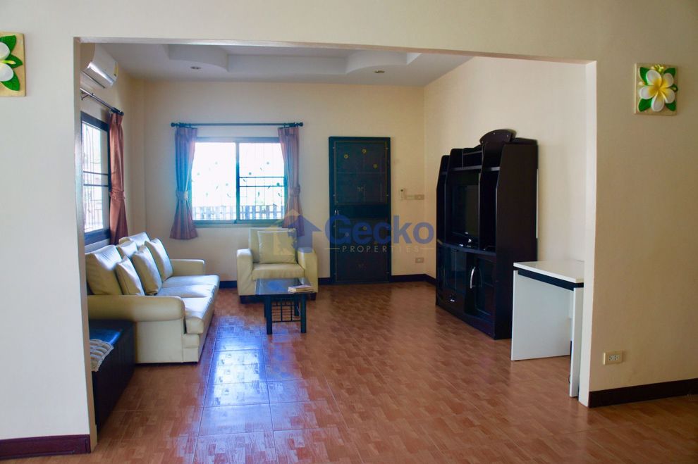 3 ห้องนอน บ้าน in Pattaya Tropical  พัทยาตะวันออก H008928 (Photo 4)