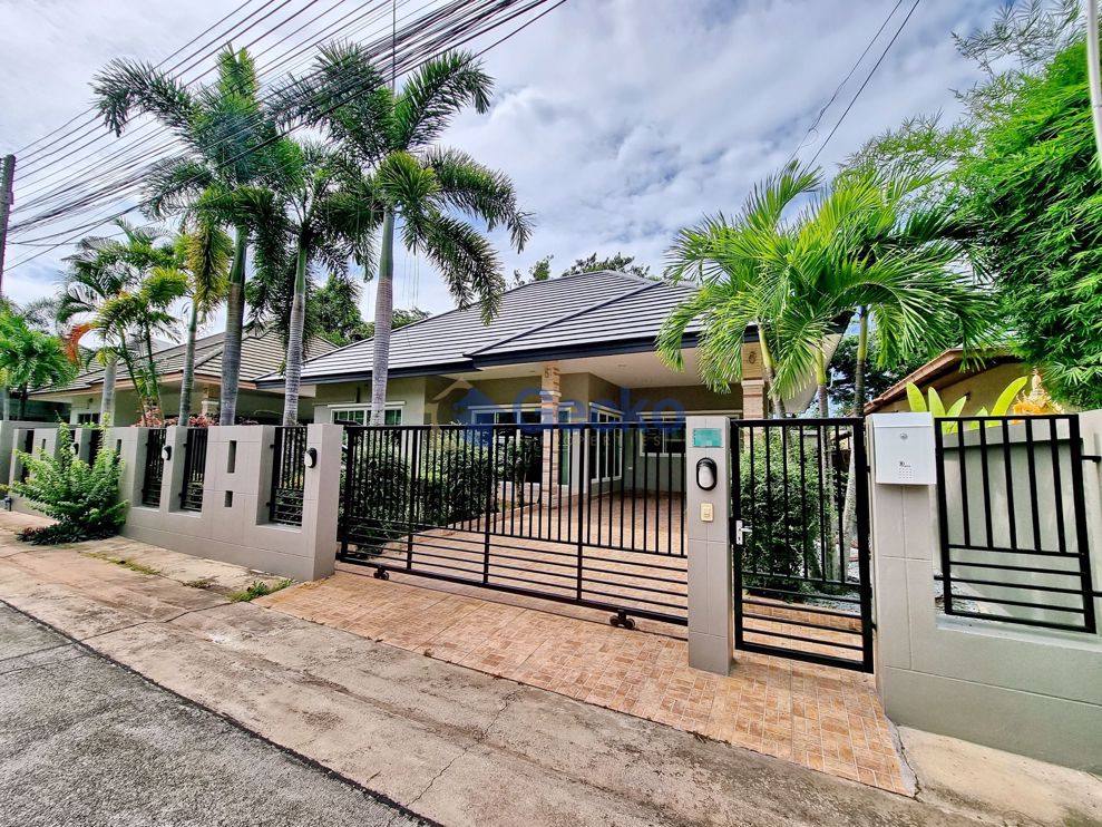 2 Bedrooms House in SP Village 5  East Pattaya H009828 (Photo 1)