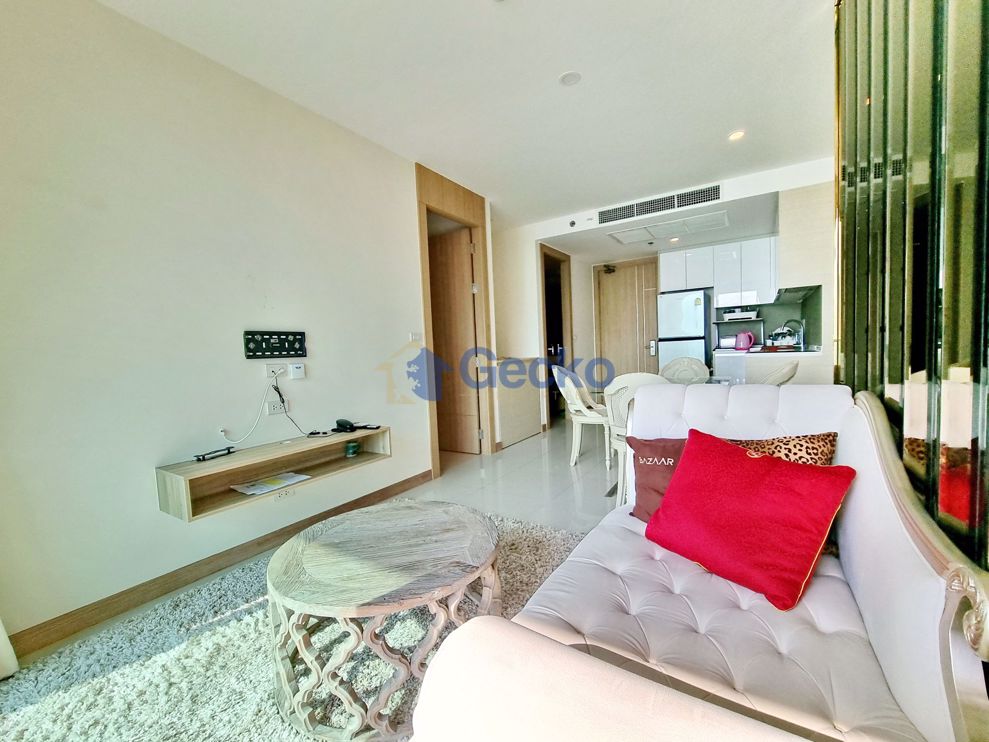1 Bedroom Condo in The Riviera Jomtien Jomtien C009846 (Photo 2)