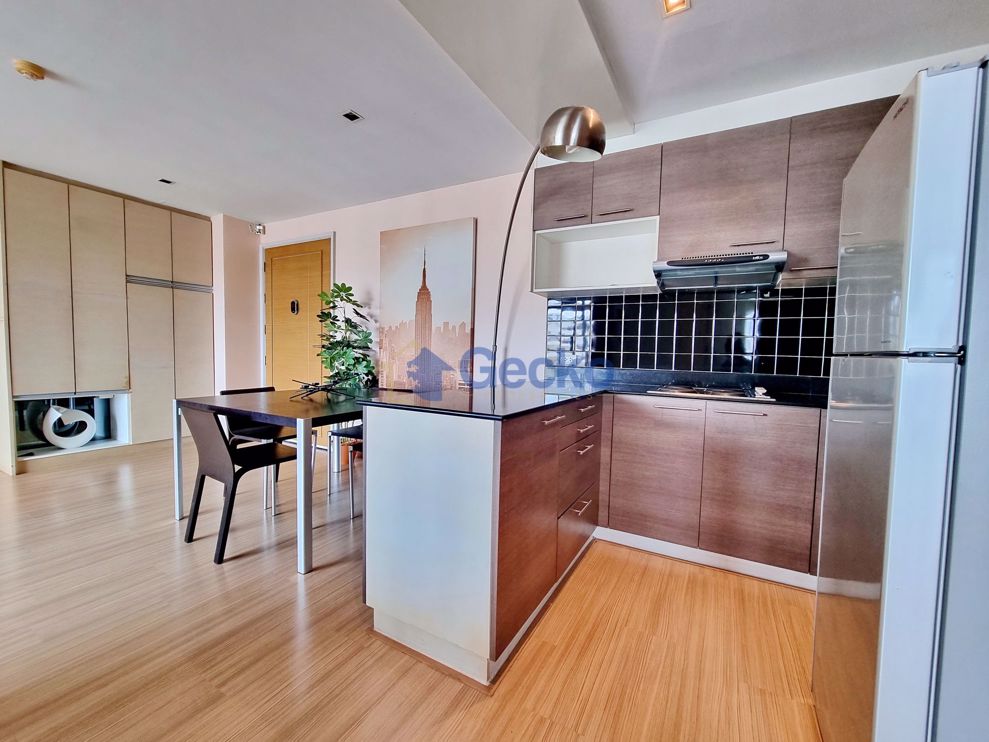 2 Bedrooms Condo in The Urban Central Pattaya C009847 (Photo 2)