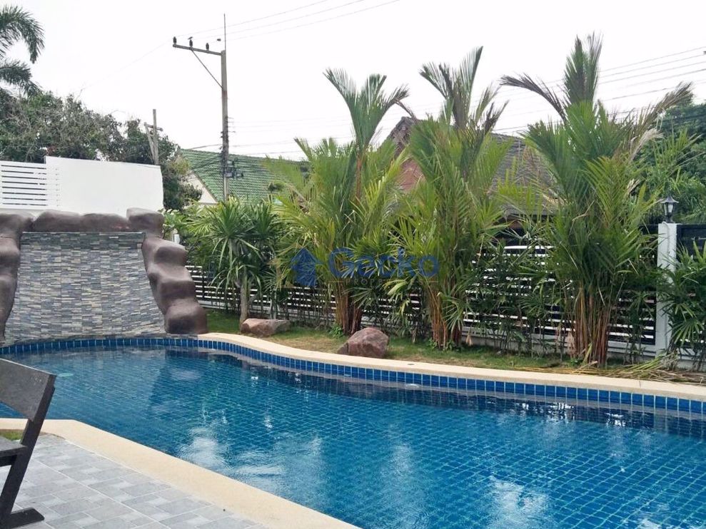 3 Bedrooms House in Natheekarn Park View  East Pattaya H009850 (Photo 1)