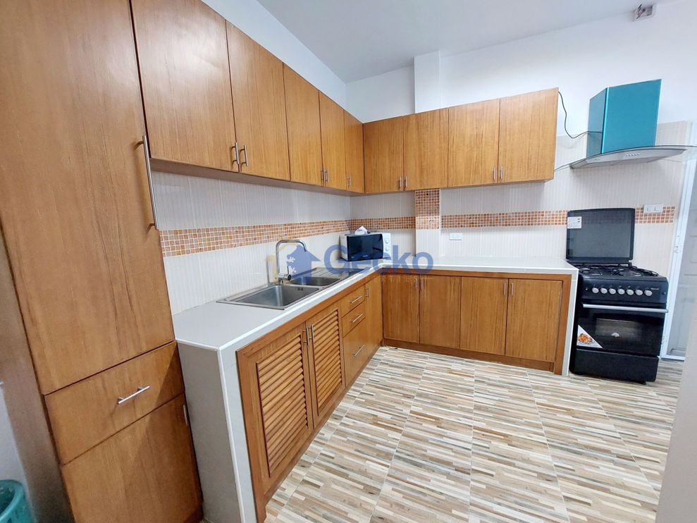 3 ห้องนอน บ้าน  พัทยาตะวันออก H009881 (Photo 2)