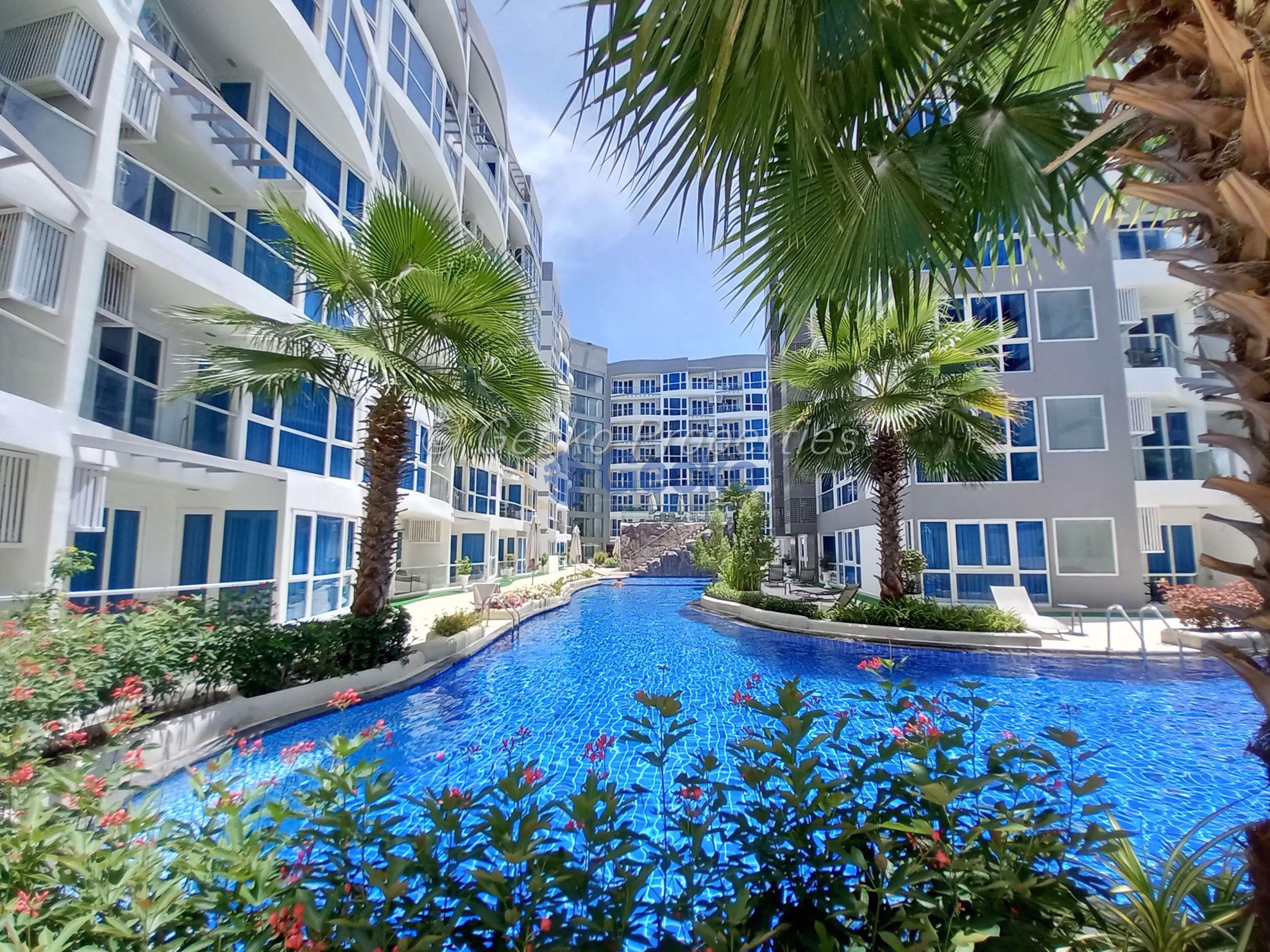 1 Bedroom Condo in Grand Avenue Residence Central Pattaya C009887