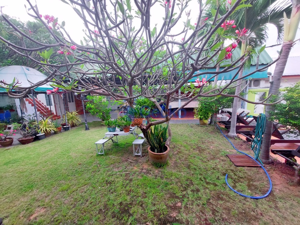 Poolsuk Resort (Photo 4)