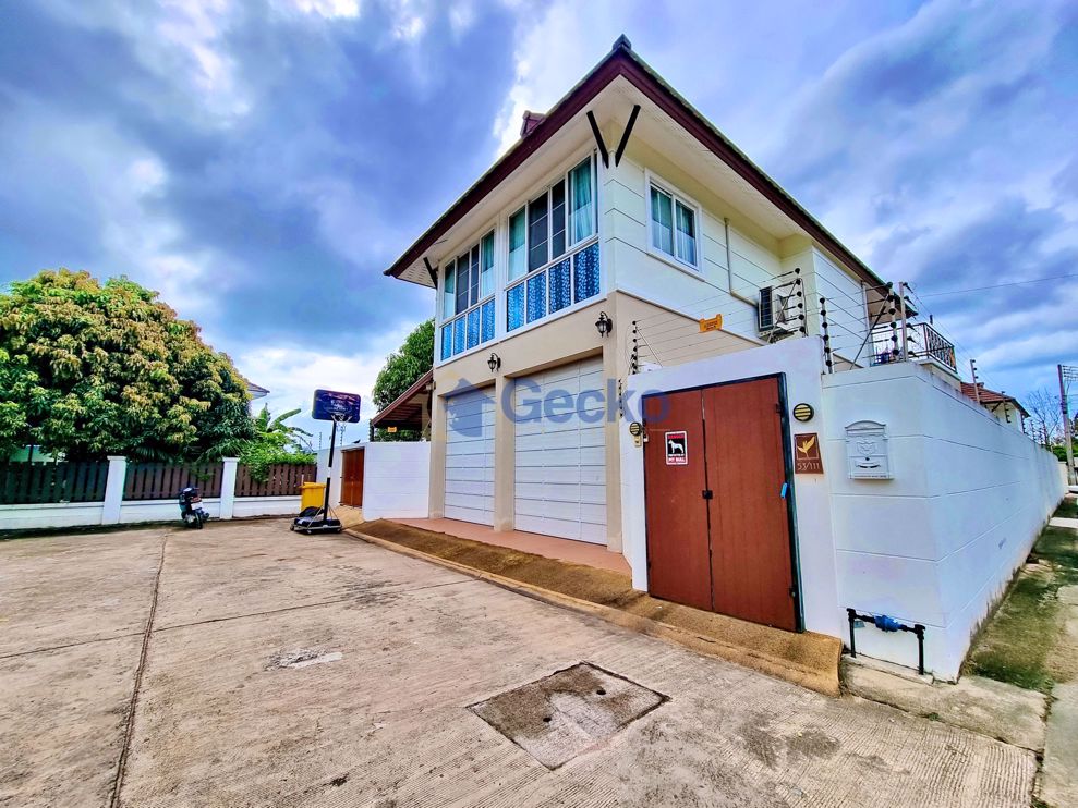 3 Bedrooms House in Tropical Village  East Pattaya H009922 (Photo 3)