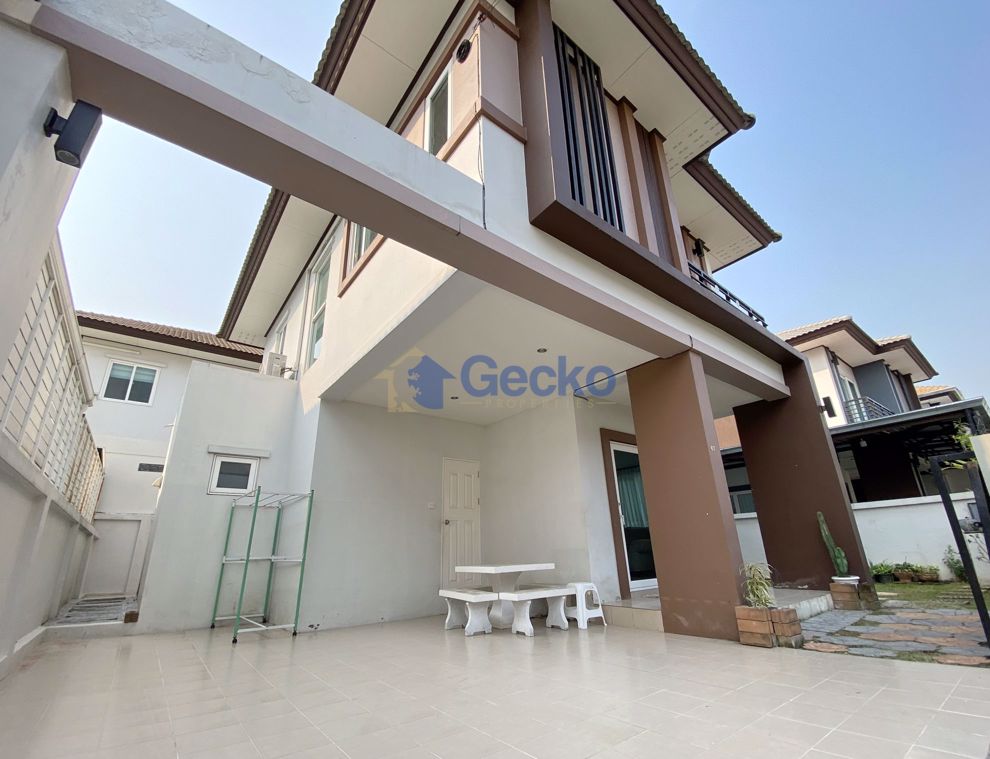 3 Bedrooms House in Pattalet East Pattaya GKP-H004732 (Photo 2)