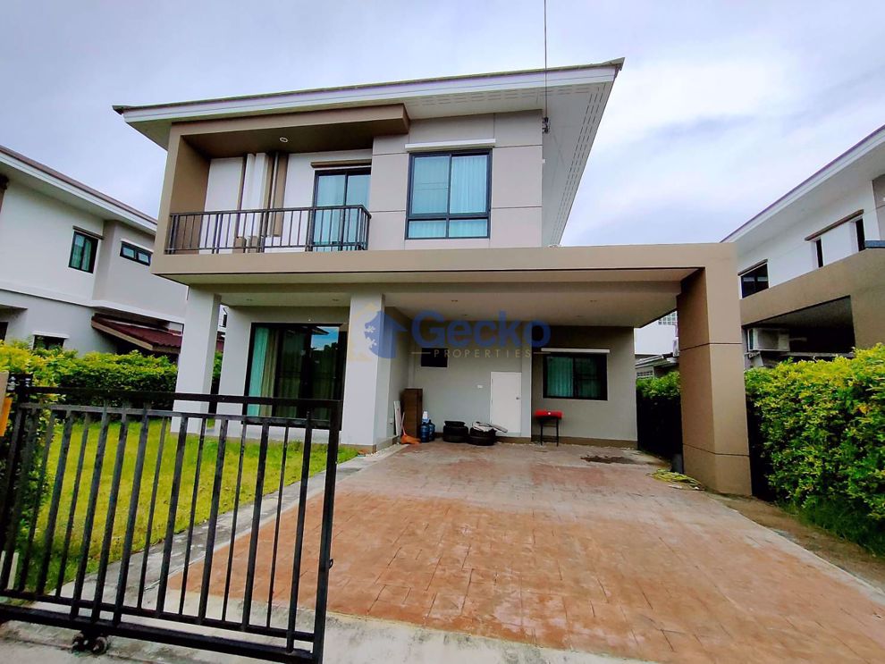 3 Bedrooms House in H Living Life  East Pattaya H009936 (Photo 1)