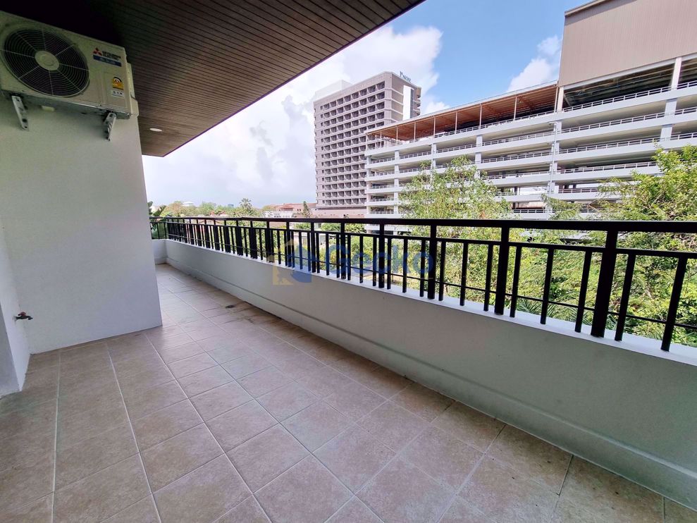 1 Bedroom Condo in Prime Suites Central Pattaya C009947 (Photo 1)